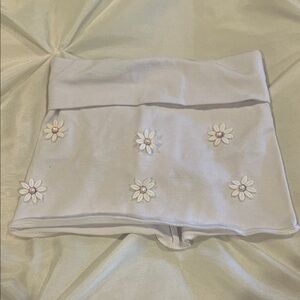 NWOT HOPE White Daisy Skort size 2